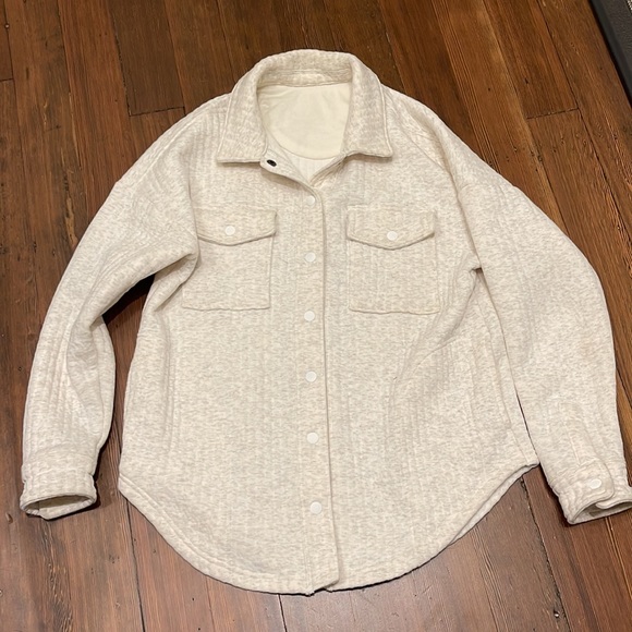 aerie offline quilted shacket - Picture 6 of 6